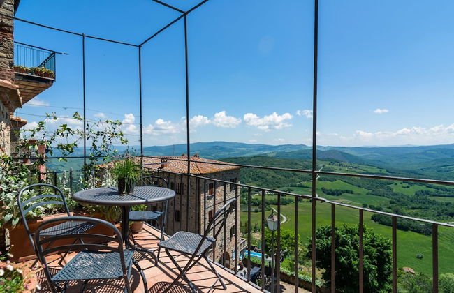 Tuscan Hilltop Getaway - Foto 22