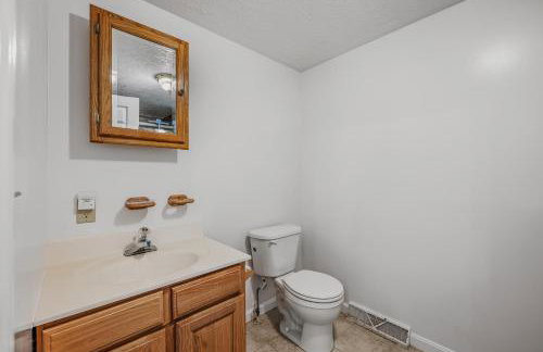 Almost Heaven - Grill, 2 King Beds, Wifi, Deck, Pool Access, Hiking, Wood Stove, Family Friendly - Foto 37