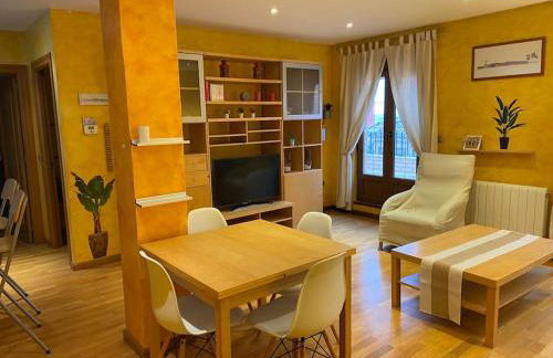 Atico centrico con terraza y garaje - Foto 3