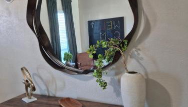 Stylish Newly Remodeled Home with Putting Green - Foto 5