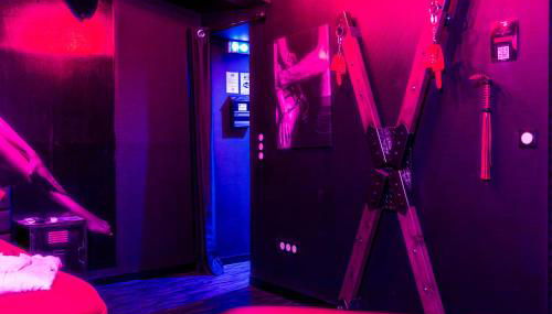 Studio Hot - Love Room Studios - Photo 3