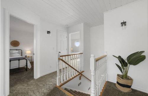 New Beautiful Waterfront at Sandy Point - Photo 17