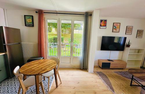 Confort et Verdure 2 Pièces Moderne avec Parking à Domont by Immo Kit Bnb - Photo 6
