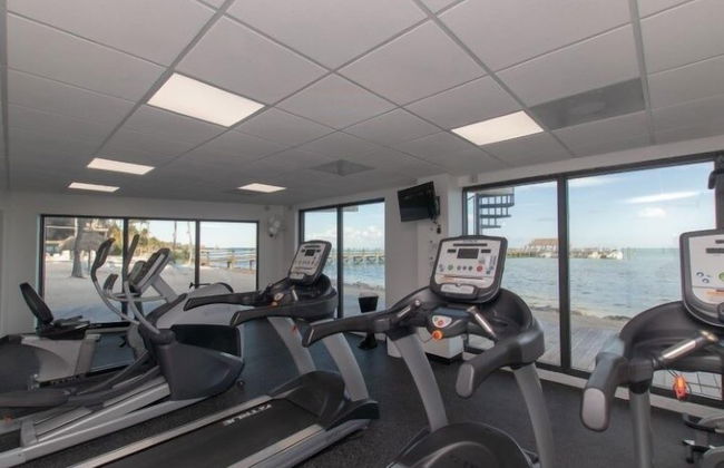 Beautiful Unit In One Of The Most Prestigious Condo Complex In Islamorada 2 Bedroom Condo by RedAwning - Photo 12