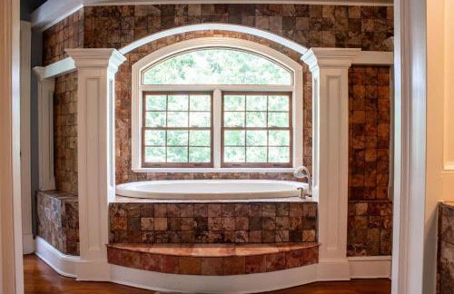 Creekside Haven with Dock & Scenic Views - Foto 10