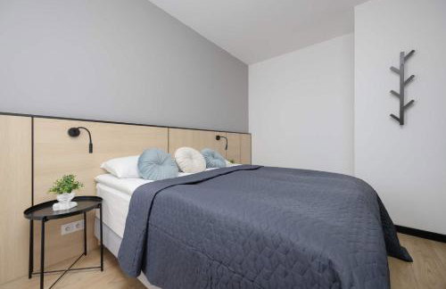 Spacious Studios Zamoyskiego Near PGE with Parking by Noclegi Renters - Foto 14