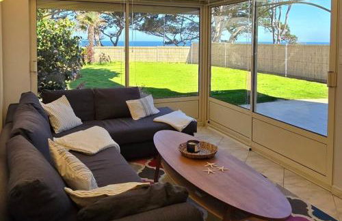 Les pieds dans l'eau - Foto 1