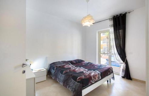 Beautiful Apartment In Caulonia Marina - Foto 5