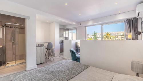 Magnificent Studio in the Center of Cannes / Terrace - 30m2 - Photo 1