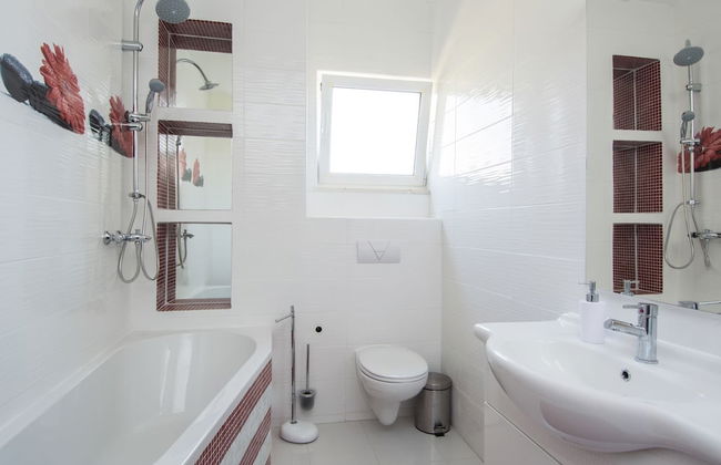 Apartment in Seget Donji Near Trogir Old Town - Photo 17