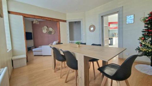 Proche Nausicaa, gare & remparts, spacieuse maison 3 chambres, cour privée, parking gratuit & adaptée aux vélos - Foto 4