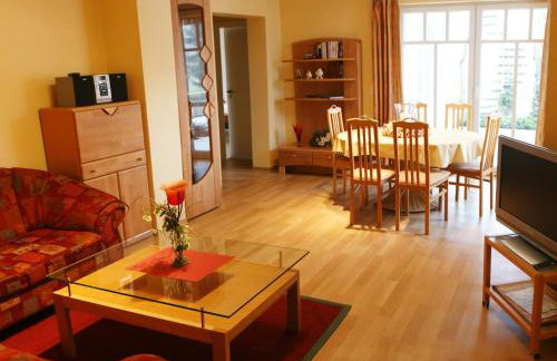 Stilvolle Wohnung in Madfeld mit eigener Terrasse - Foto 1