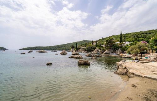 Hidden Gem Apartment - Photo 40