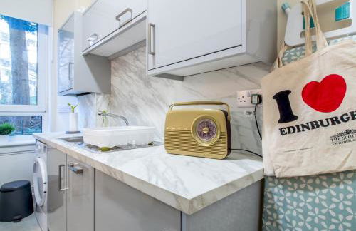 Stylish & Charming Retreat for 2- City Centre! - Pass the Keys - Foto 18