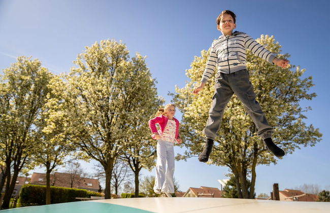 Restyled Bungalow With 2 Bathrooms, Near the Beach - Photo 12