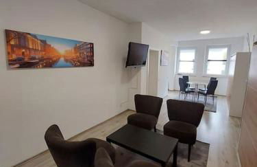 Schöne helle 50qm Suite mit großer Küche - Foto 15