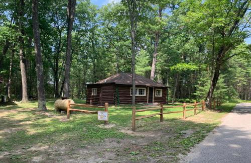 The Hideout - Cute and Quiet Rustic Cabin! - Foto 7
