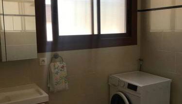 Haut de maison tout confort avec jardin et balcons - Foto 5