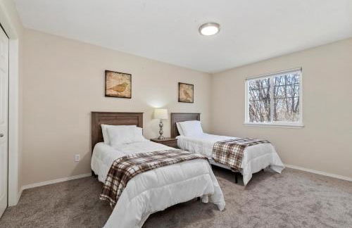 Urban Escape Steps to Downtown - Photo 22