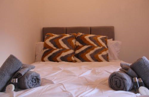 Beautiful, Spacious, Old Trafford home - Foto 7