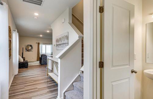 Screened Patio Townhome 3 Mi to Dtwn Wilson! - Foto 12