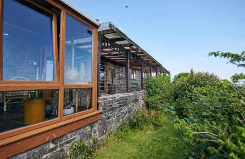 Brofallen - spacious holiday cottage with sea views and enclosed garden - Photo 14