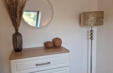 Large 4-bed house for up to 7 guests w 2x parking - Foto 30