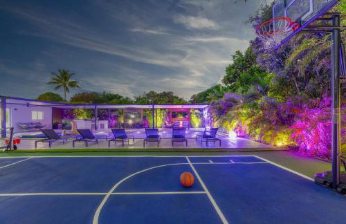 Luxury Villa Solara w Heated Pool Hot Tub BBQ - Foto 60