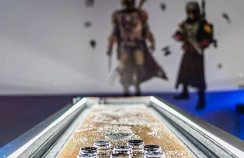 Zestlife-LuxuryEscape-ThemedRooms-Pool-GameRoom - Foto 14