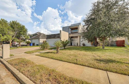 Covered Patio and Grill Colorful McAllen Home - Foto 26