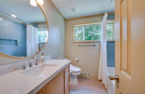 Luxe Lake Sinclair Living Private Dock and Beach! - Foto 16