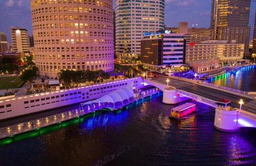 Cozy sanctuary minutes from the bay and beaches - Foto 49