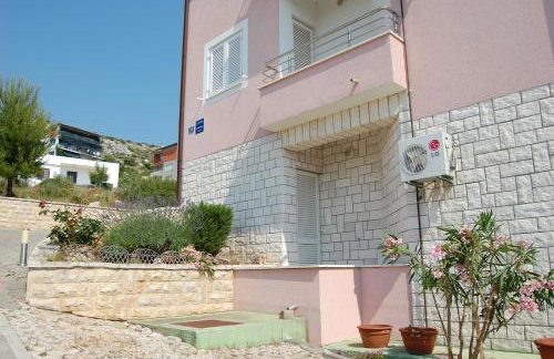 Apartments by the sea Bilo, Primosten - 3090 - Photo 9