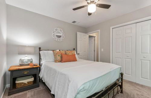 Explore Historic DT In This Cozy Open Air 5BR Stay - Foto 26