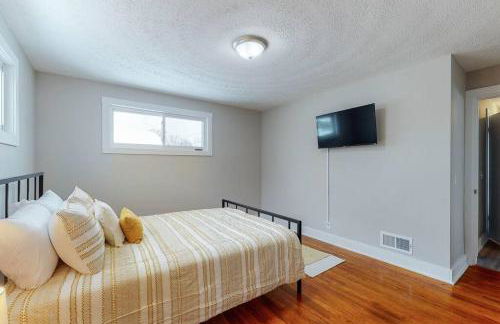 Steps to the HOF-Football Fans Dream Stay - Foto 23