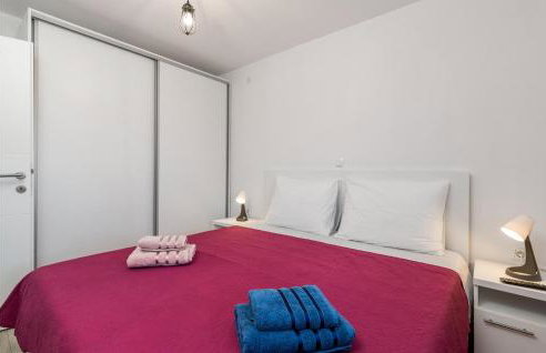 Amazing Apartment In Vlasici - Foto 19