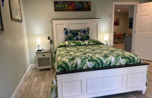 Guest suite - Waterfront -Pool & Hot tub- Walk to Beach - Foto 2