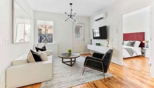 Luxury 3BR Duplex w Private Patio in Upper East - Foto 3