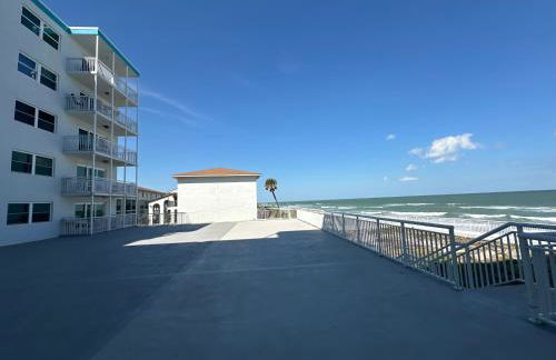 Beachfront Condo, Ocean Views, Near Patrick SFB - Foto 21