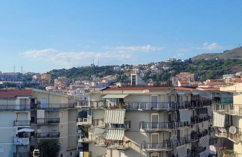Stunning views, 2-Bed Apartment in Scalea - Foto 13