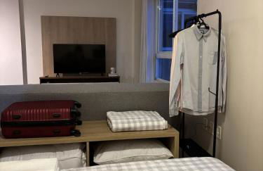 Studio completo no centro com garagem coberta e vista - Foto 12