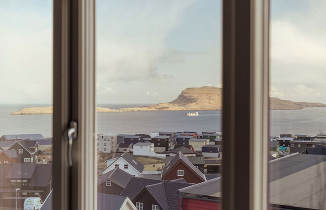 Charming Artistic Retreat | Panoramic View - Foto 1