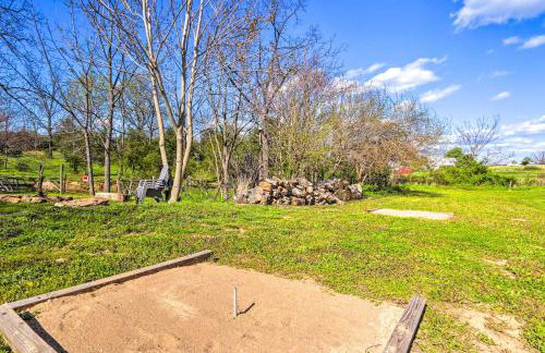 Historic Hammond House with Wine Country View! - Foto 25