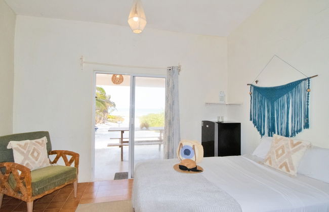 Arena y Mar Beachfront House, El Cuyo by The Spot Rentals - Foto 17