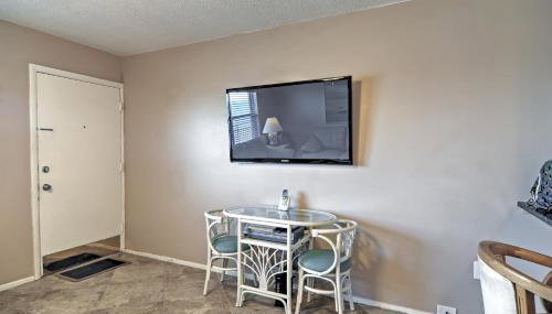 Beachfront St Petersburg Condo with Community Pool! - Foto 4