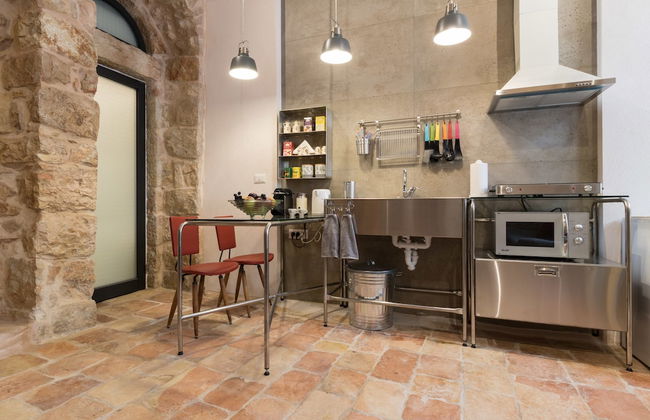 Best Location Jerusalem Stone Apartment - Photo 5