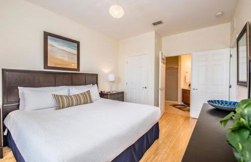 Luxurious Condo w Modern Design, near Disney - Foto 12