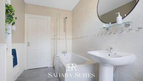 Stylish 3BR Newcastle Apartment - Sleeps 6 - Parking - Foto 5