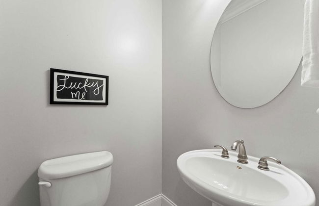 Lakefront 6bdr, Priv Dock, Game Room, Firepit Jake's Lake House by Avantstay - Foto 46