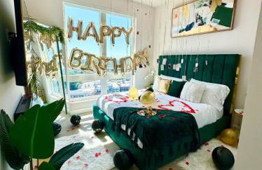 NEW! Royal Penthouse King Bed Amazing Views! - Foto 13